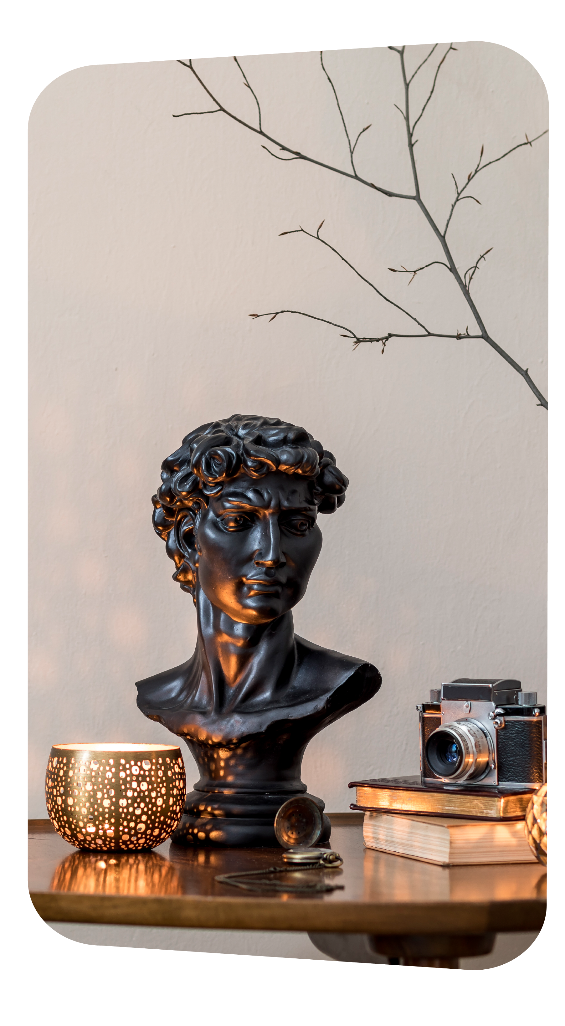 Bust sculpture